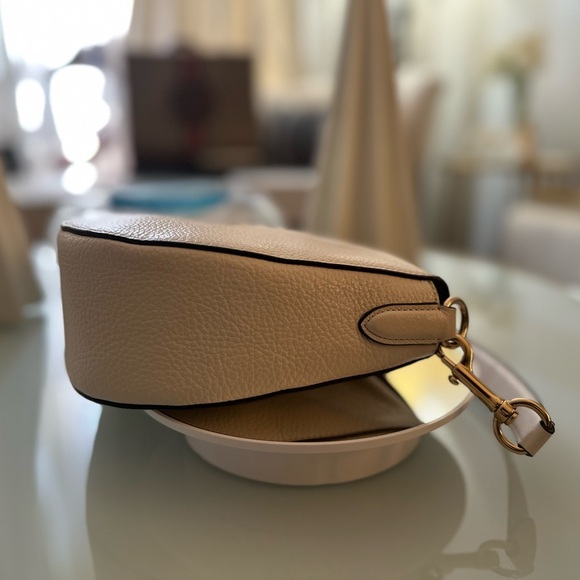 COACH | Ella Hobo - Picture 12 of 16